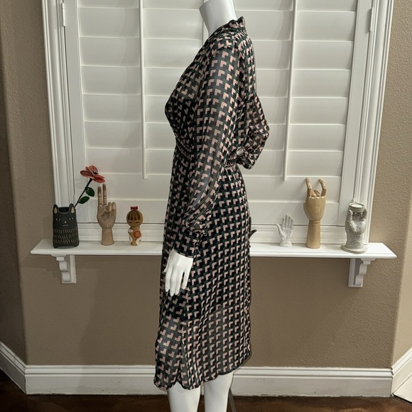 Superfoxx Geometric Midi Dress - Picture 4 of 12